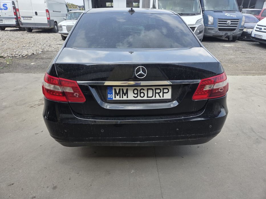 Mercedes Benz E class pentru piese E200