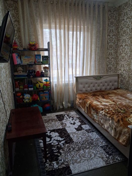 Продается квартира в чирчике 8 мкр.