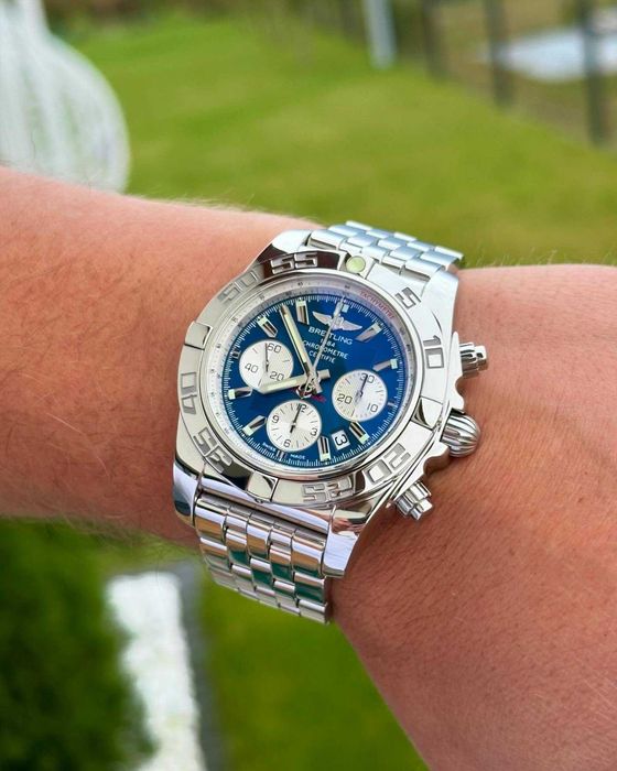 Breitling Avenger Chronomat сребристо/синьо