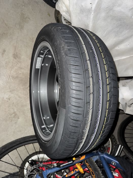 Оригинальный диск с резиной на KIA K5