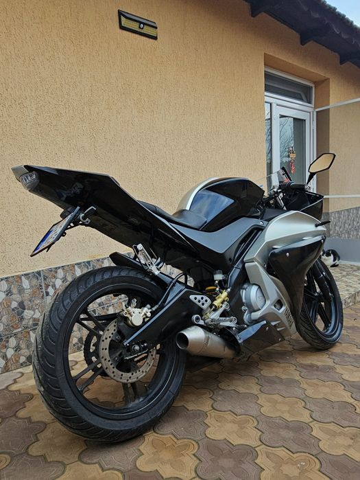Yamaha YZF R125 2010