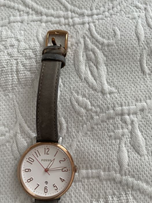 Часовник Fossil дамски