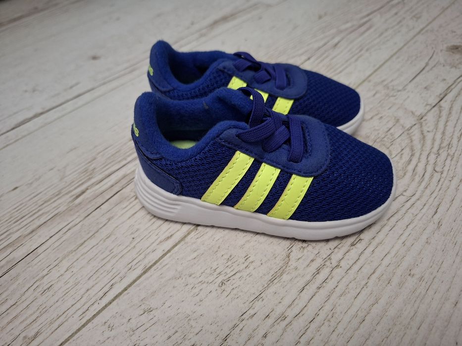 Adidas-Ориг. Детски маратонки Нови!!!