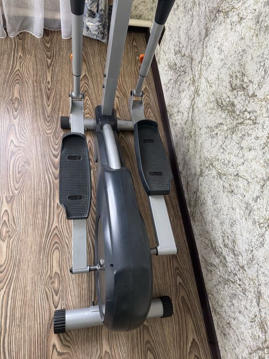 Элептический тренажер