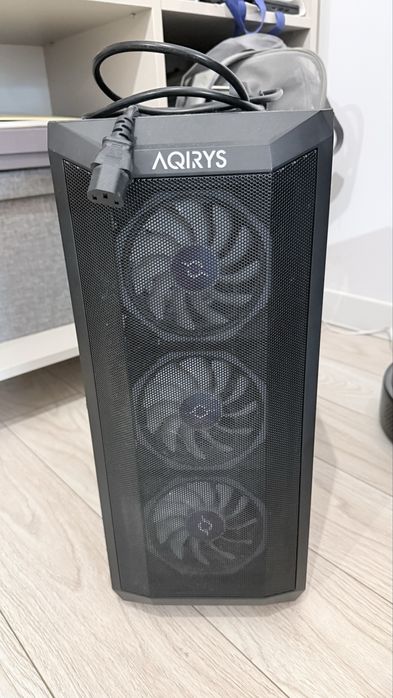 PC - i5-10400, 16GB RAM, GTX 1070 dual, alimentare 650W, carcasa Aqirys, RGB - fara SSD/HDD