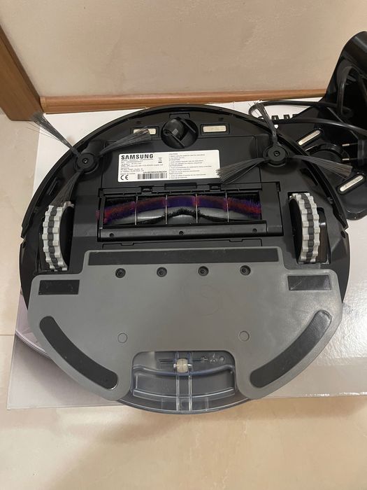Робот прахосмукачка Samsung POWERbot-E VR500 / VR5000