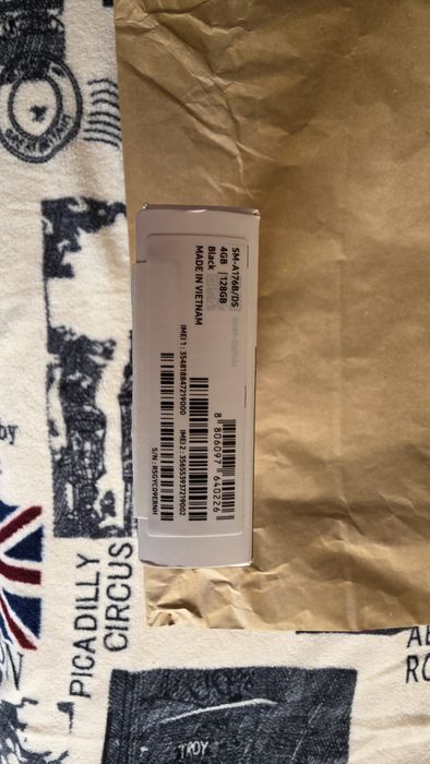 Samsung A17 5G nou in cutie cumparat din Romania