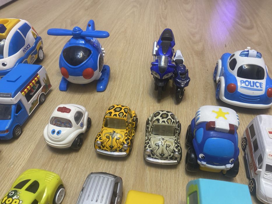 Набор из 47 игрушек