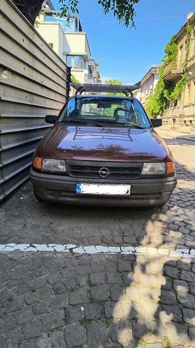 Опел Астра в движение