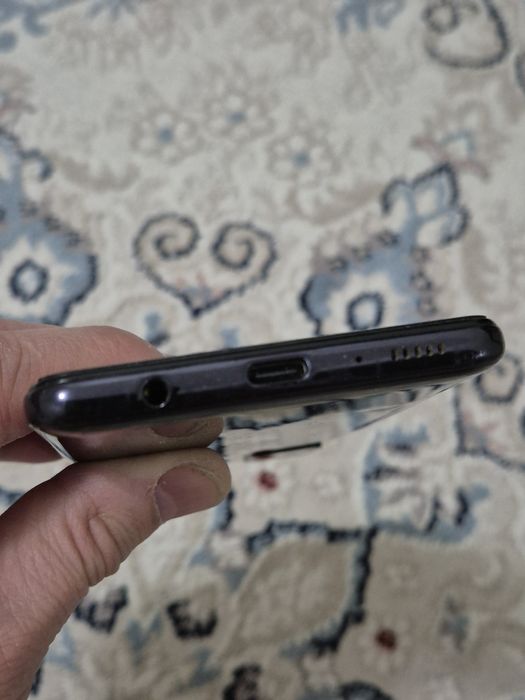 Продам Samsung Galaxy A31