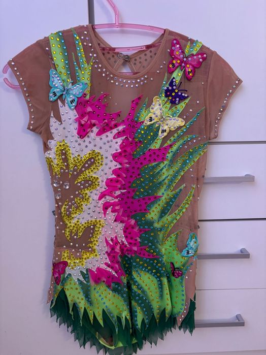 Трико за художествена гимнастика