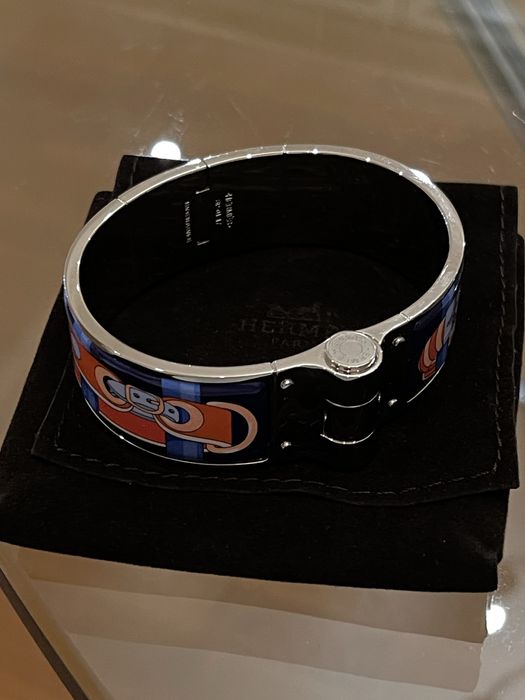 Браслет HERMES Enamel Charniere hinged bracelet