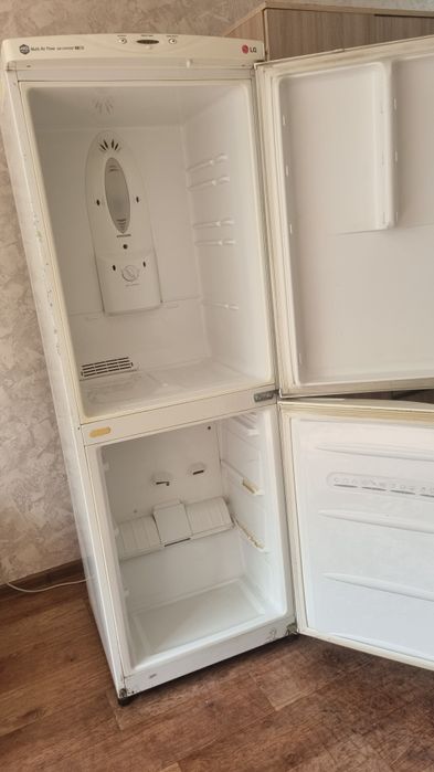 Продам холодильник