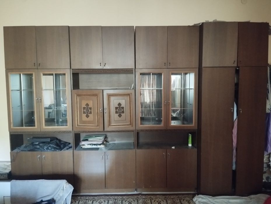 Сервант со шквафом