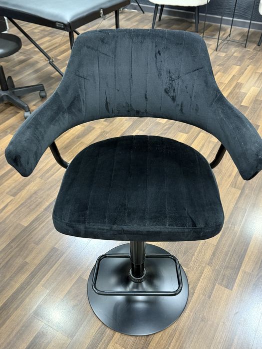 Стул визажиста, барный стул