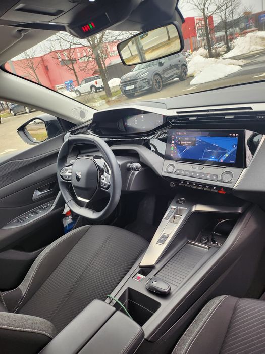 Peugeot 308 an 2022 km 33000