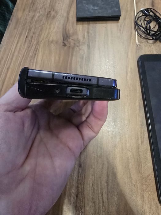 Vand Samsung Galaxy Z Fold 4 256gb 12gb ram  Impecabil