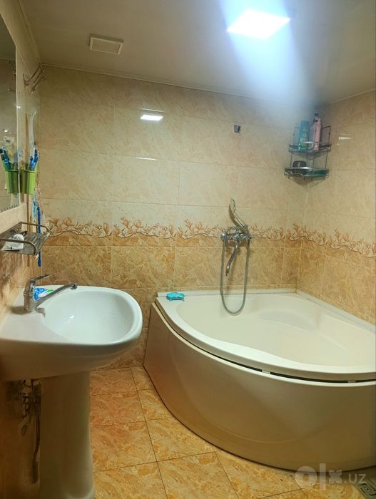 Продается  в Бектемирском районе. 6,5 соток.
