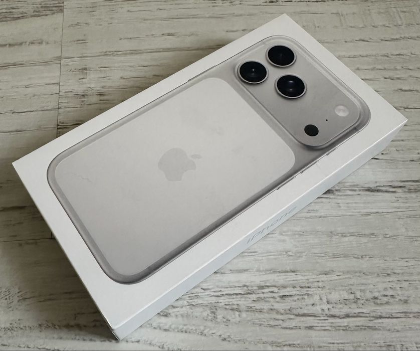 512GB КАТО НОВ Iphone 17 Pro Max 512GB Silver 24м. ГАРАНЦИЯ