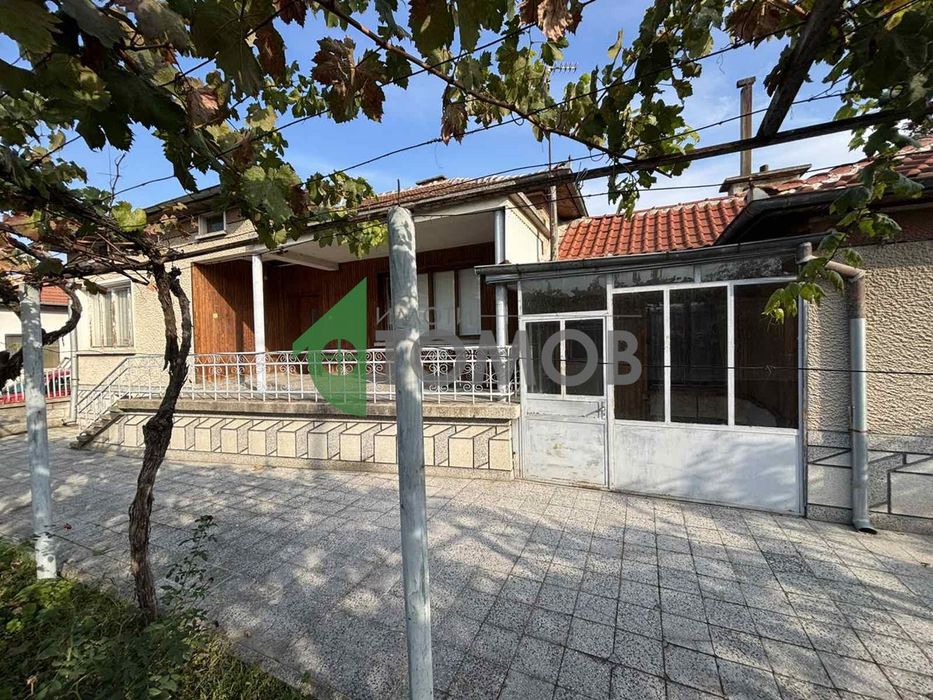 Продава се Къща в с. Коларово, Област Стара Загора - 160 кв.м за 482 €/кв.м - Снимка #1