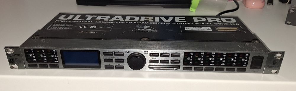 Dsp professional Behringer dcx2496