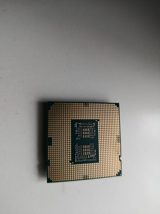 Vând Procesor Intel 10th Gen 10700KF