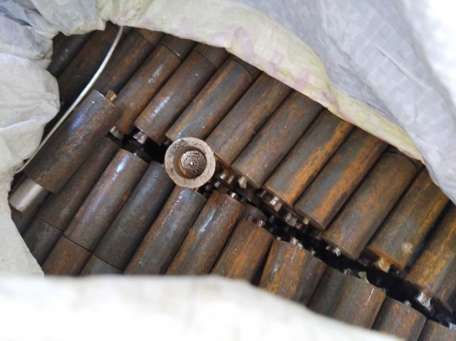 Шарнир шарнир. .