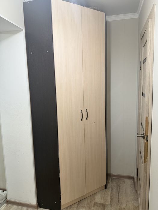 Продам угловой шкаф 5000
