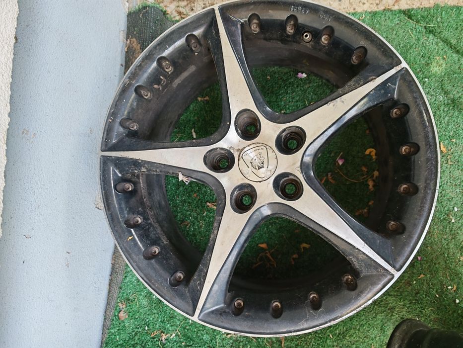 Vand jante  Opel Insignia 5*120 R17
Jantele sunt in stare foarte