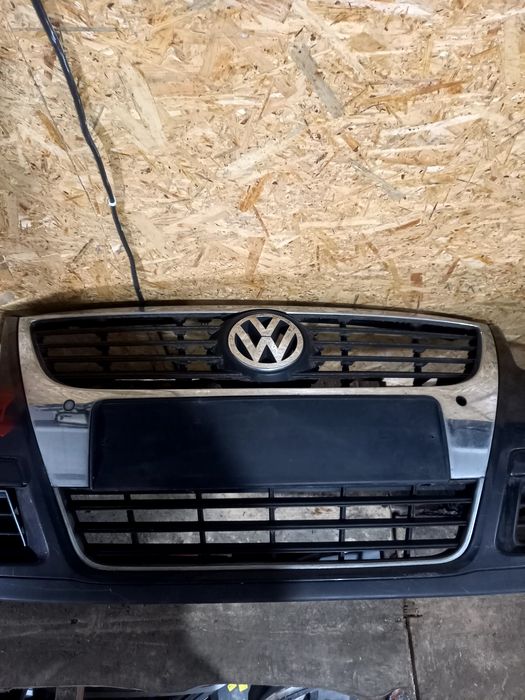 Решётка радиатора на Фольксваген Пассат В6