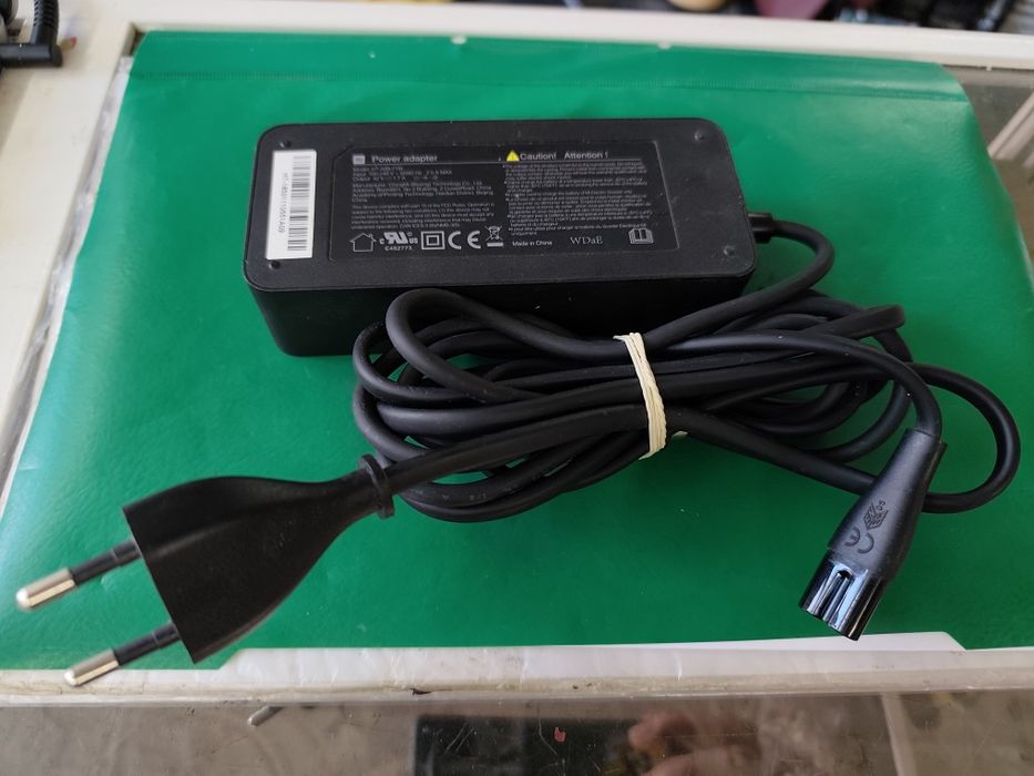 Зарядно за електрически скутер