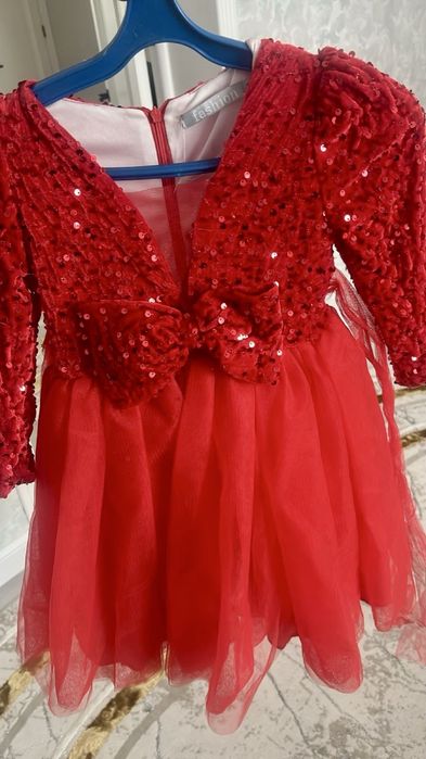 Продаем платья почти новые