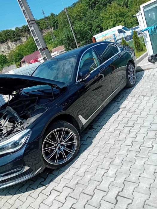 Usa dezechipata BMW Seria 7 G11 2018