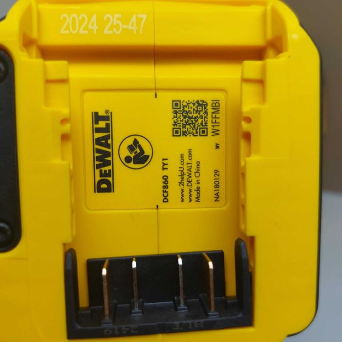 ПРОМОЦИЯ.Акумулаторен ударен винтоверт DEWALT DCF860N