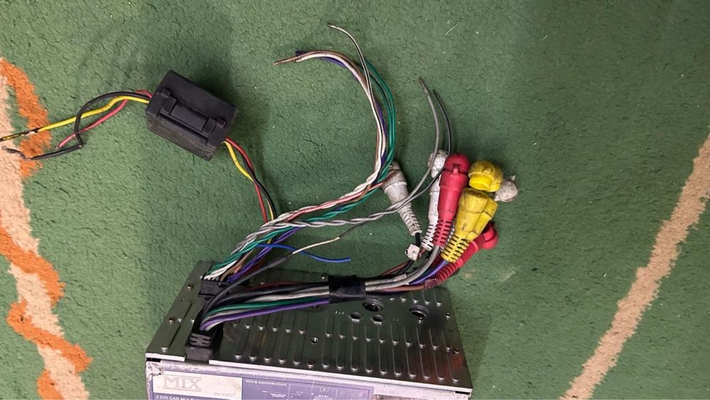 Продам автомагнитолу