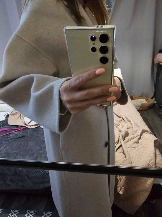 Нови дрехи Mango.