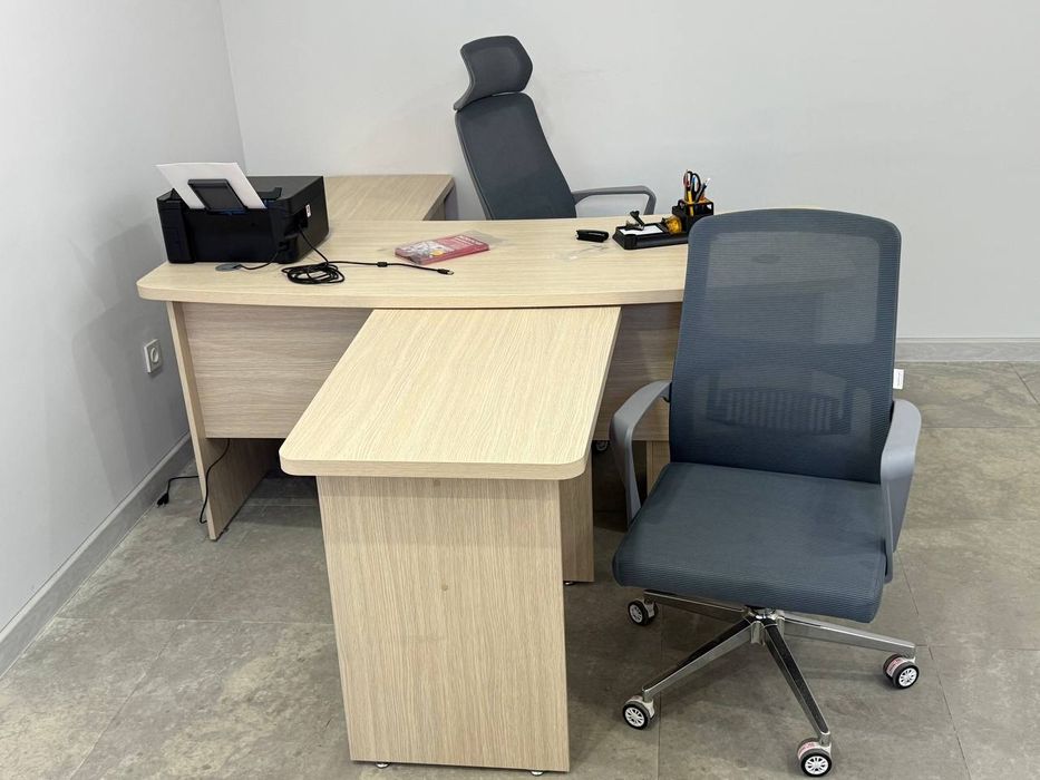 Офисная мебель с