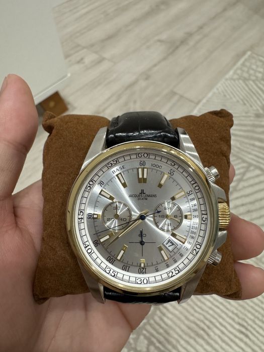 Продам мужские часы