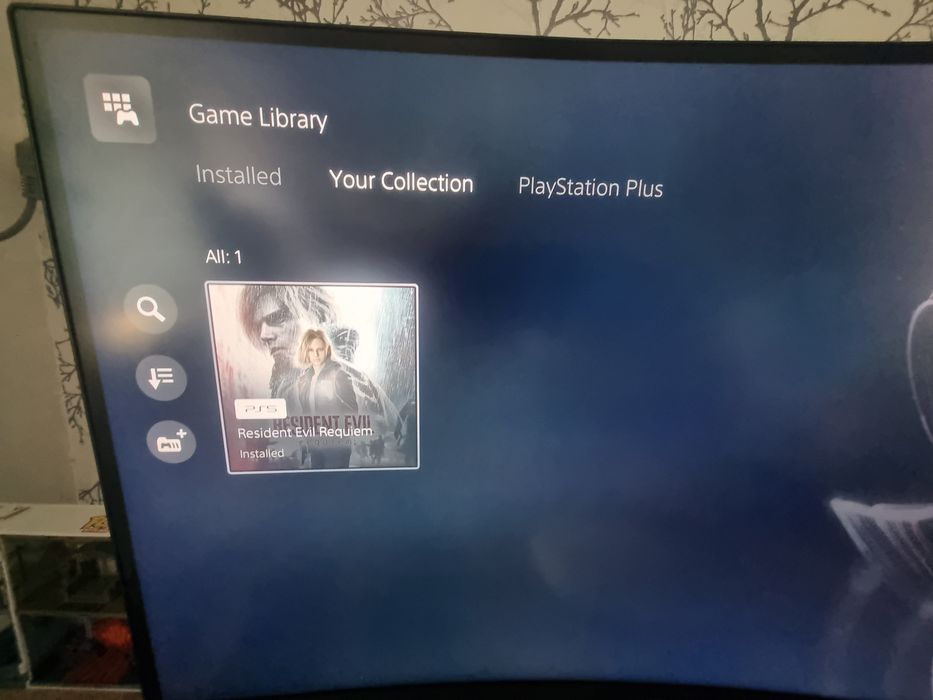 Consola PS5+Joc Resident Evil Requiem