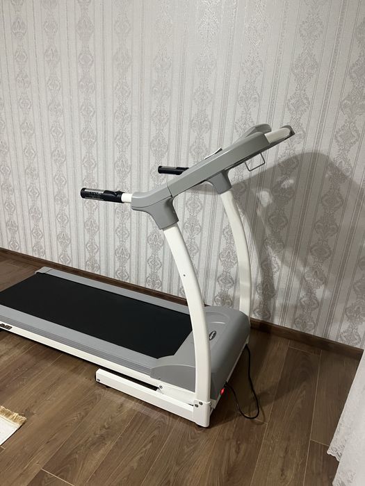 Продам беговую дорожку