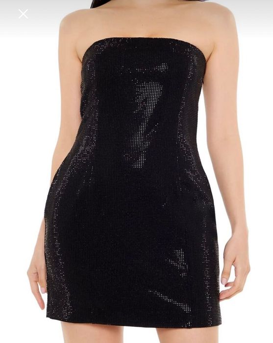 Мини черное платье от Forever 21