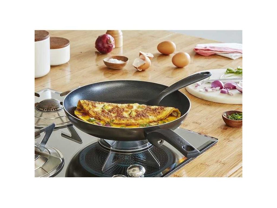 НОВИ! Комплект тигани Tefal Simple Cook 3 части 20, 24 и 28 см