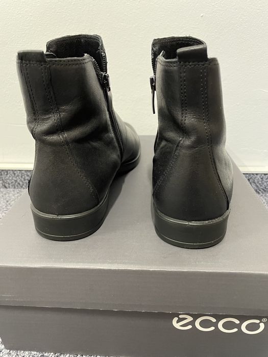 Botine ECCO din piele