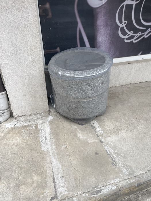 Бетонени кашпи енчо енчев номер 22