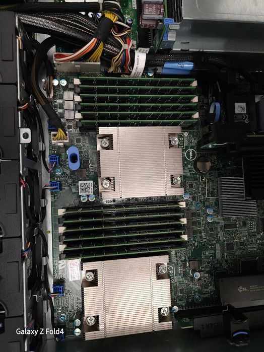 Dell PowerEdge R520 Enterprise Server | 2× Xeon E5-2470 v2 | 192GB ECC RAM | 8x SAS HDD | iDRAC Enterprise