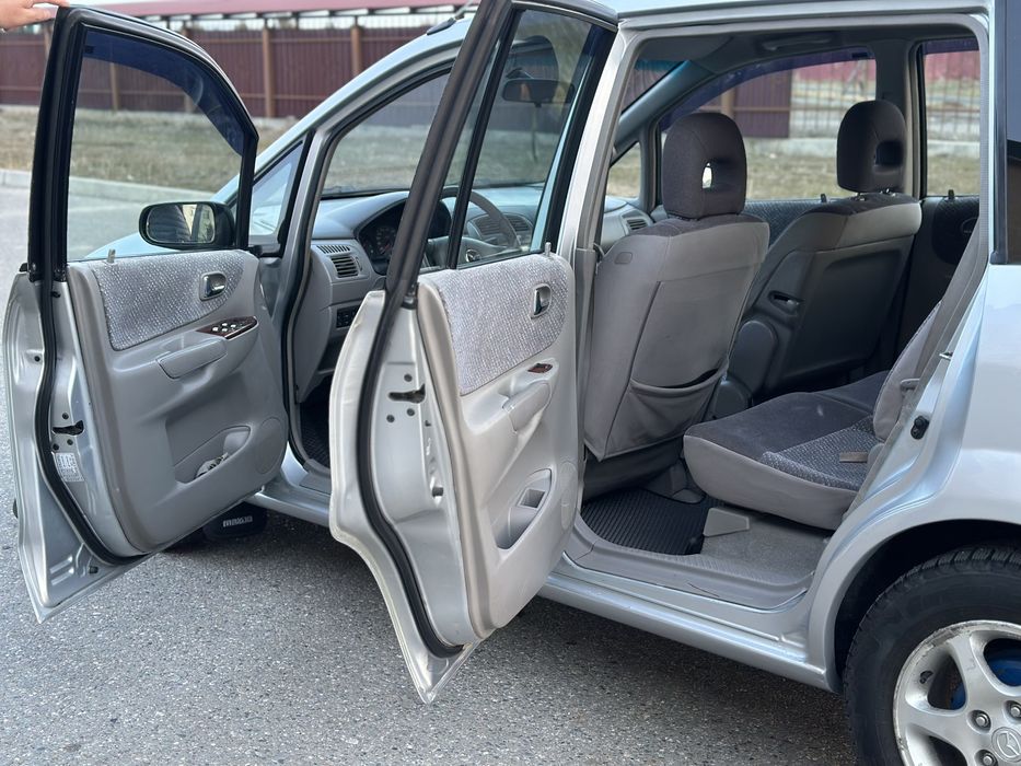 Мазда Премаси 2.0 Автомат