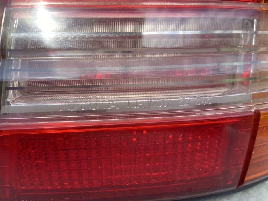 Продам задние фары на Марк 2 100кузов