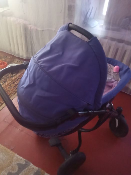 Продам коляску с кроваткой