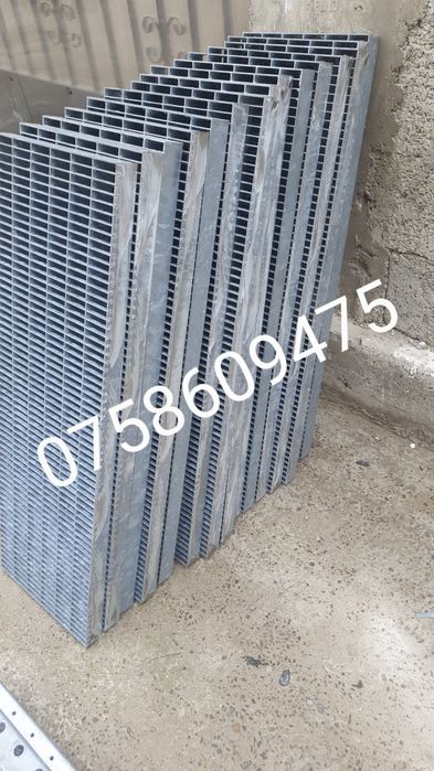 Trepte zincate 127x27cm