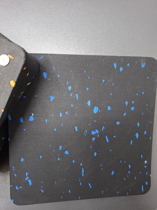 Резиновое рулонное покрытие